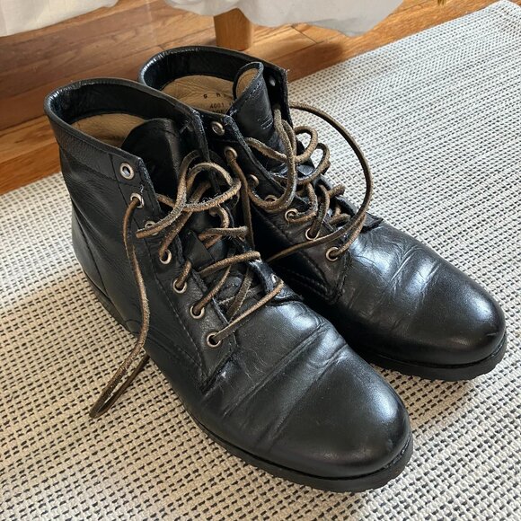 Frye Tyler Lace Up Boot - Women's 9 - Picture 1 of 9